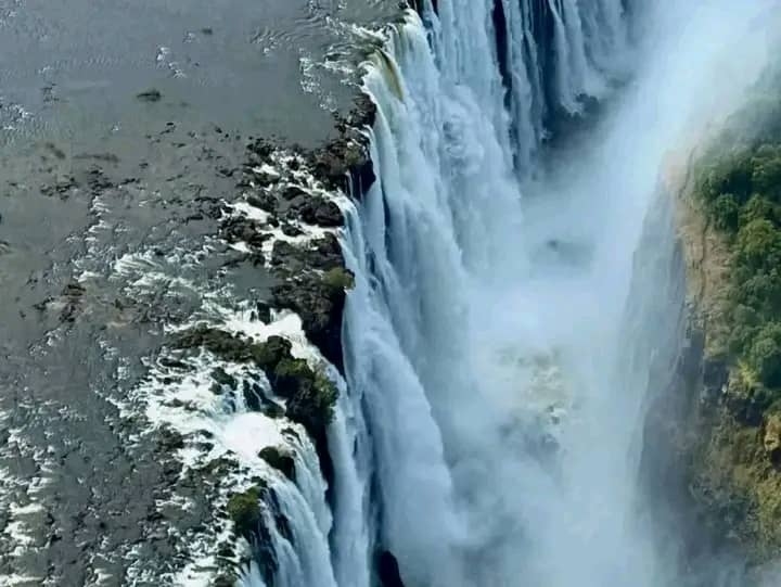 4 Days Victoria Falls and Livingstone Holiday